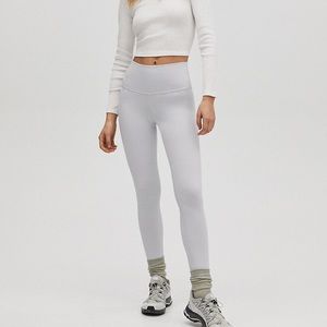🆕 Aritzia TNA Atmosphere Legging XS